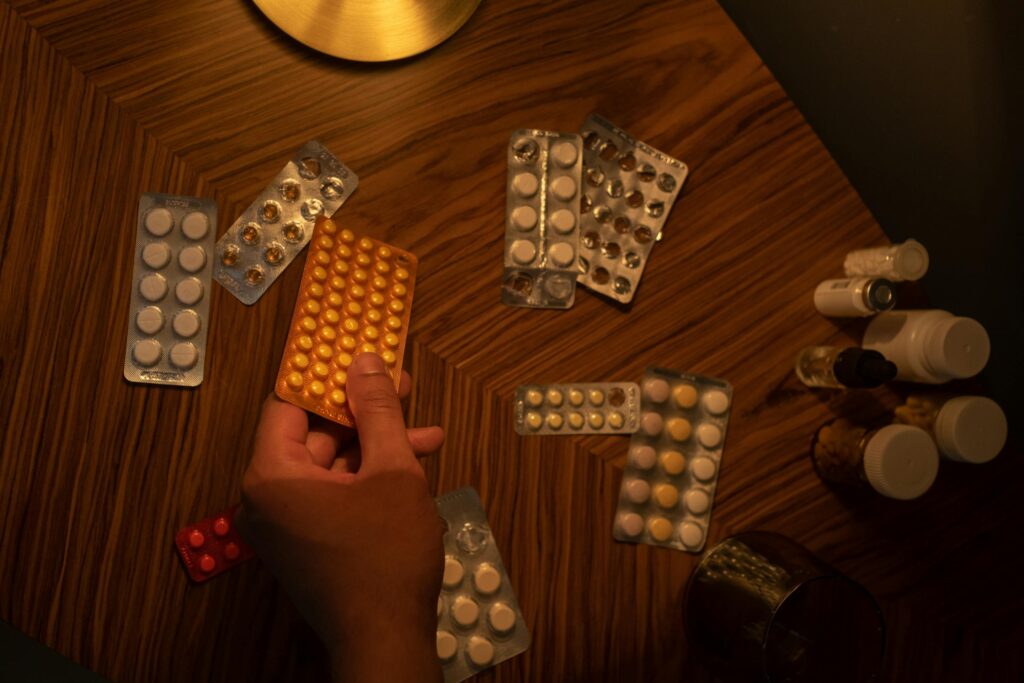 Papildai miegui, kurių geriau vengti vakare – jie gali pakenkti