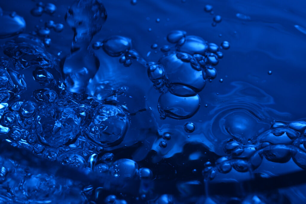 Madingiausia 2026 pavasario spalva: stilistai parodė, kaip ją derinti be klaidų