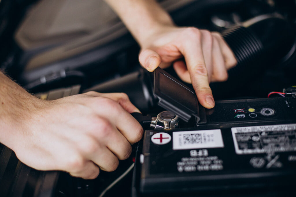 Kiek laiko kraunasi automobilio akumuliatorius: realūs skaičiai